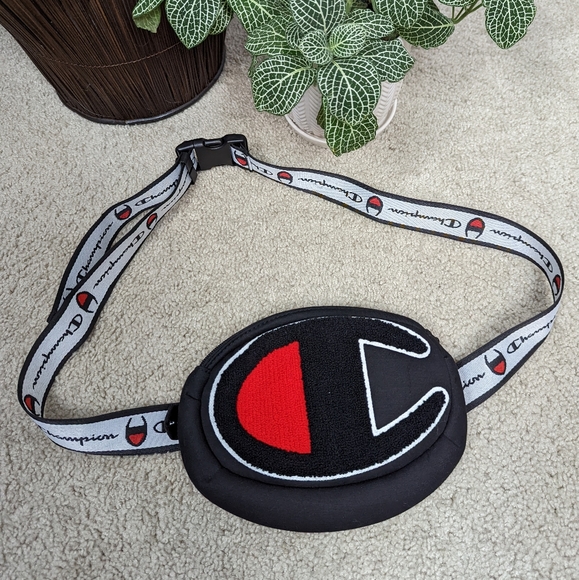 Champion Accessories - Champion Logo Fanny Pack